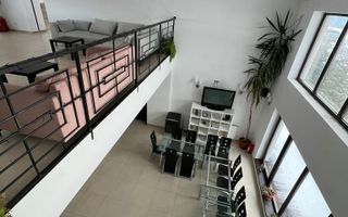 Vila / Hotel de vânzare în Păltiniș - Poză 1