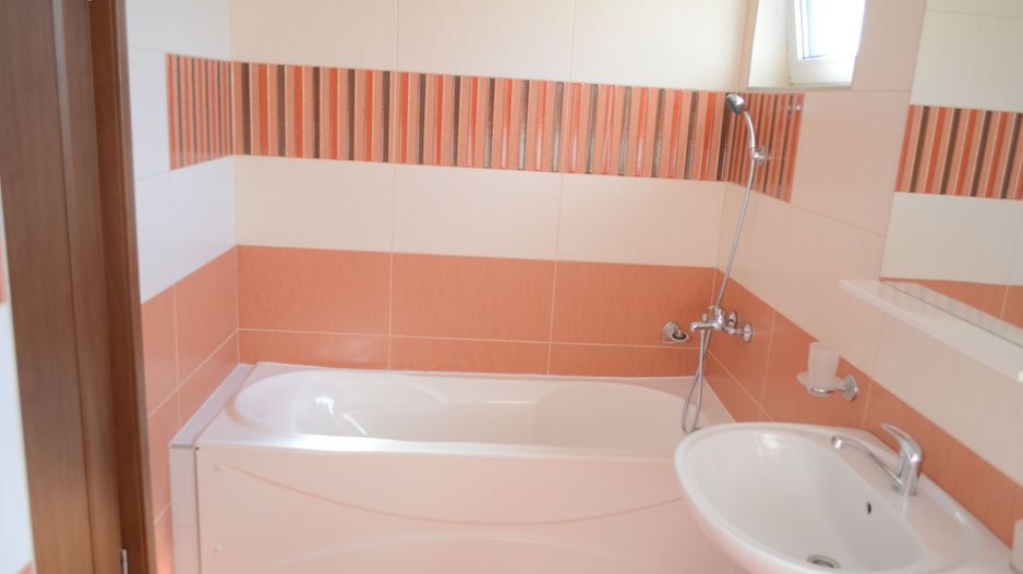 Apartament cu scara interioara si garaj in cartier Grigorescu - Poză 14
