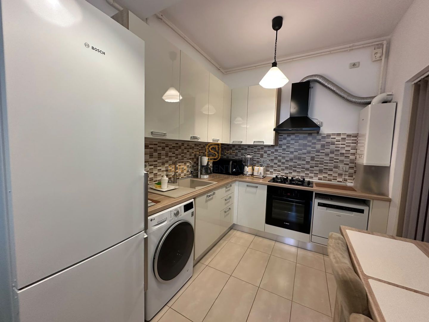 Închiriere vilă P+1, 4 camere, 102 mp utili, pet friendly - Poză 10