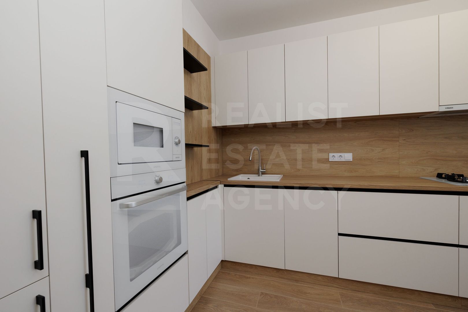 Vânzare, apartament, 2 camere, str. Calea Iesilor, sectorul Buiucani - Poză 4
