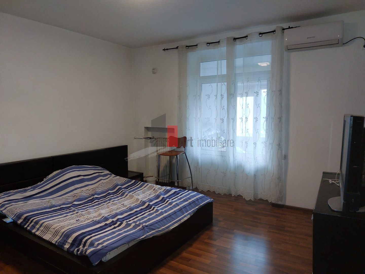 Apartamentul "SUPERMETO", pozitie foarte buna, amenajat - Poză 5