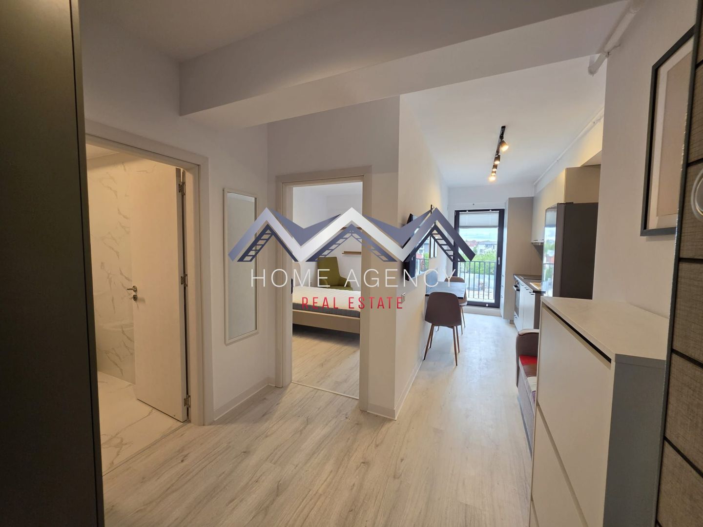 Studio | Otopeni central | prima închiriere - Poză 1