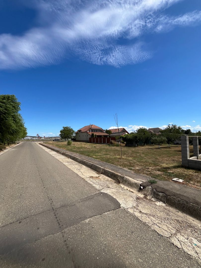 Teren intravilan de vanzare in Marghita – 800 mp, 2 fronturi stradale - Poză 7
