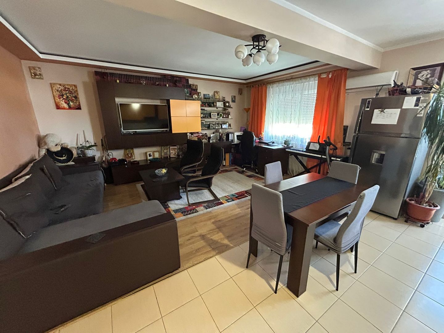 Apartament 3 camere, etaj 1 - zona Cetate - Poză 3