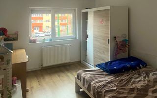 Apartament cu patru camere, zona Scriitorilor 79mp - Poză 7