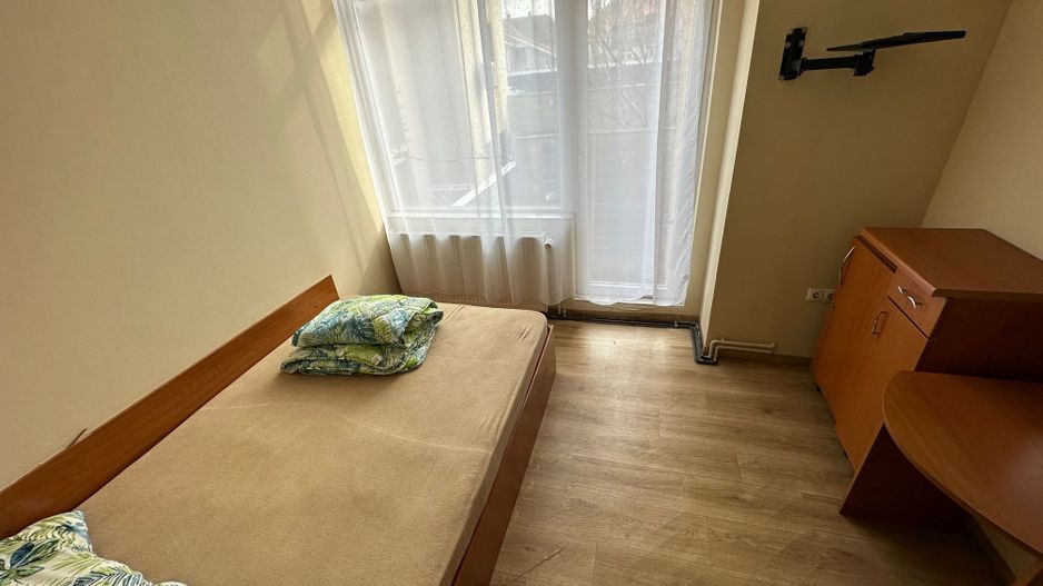 Apartament spatios 150 mp - Poză 13