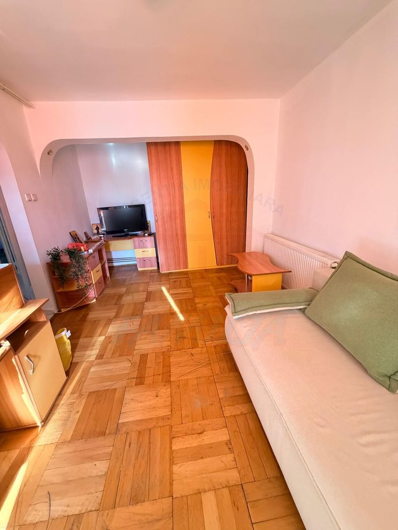 Inchiriem apartament cu o camera la PS-uri , tiglina 1, pret 250 euro. - Poză 4