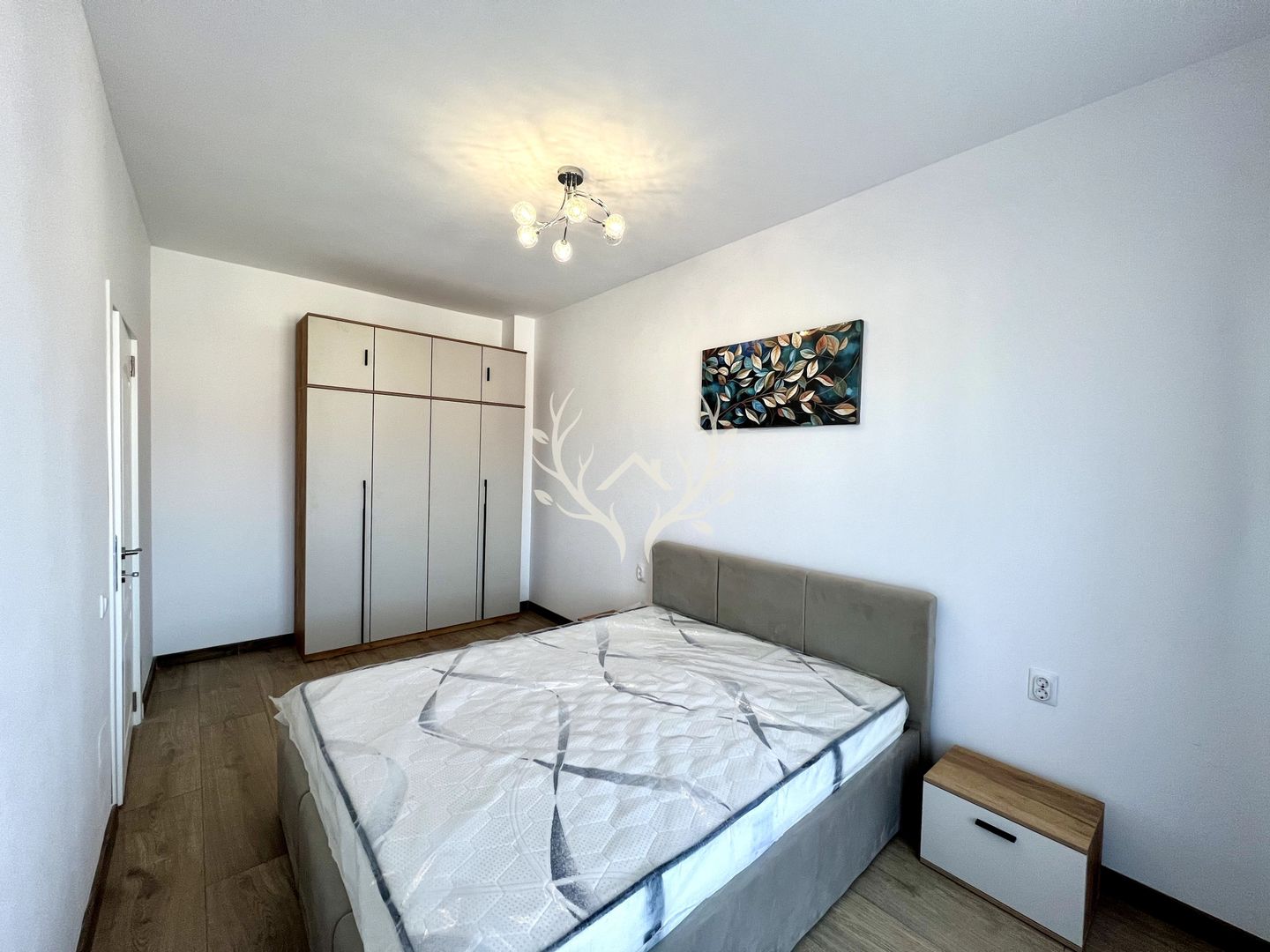 Apartament 2 camere, bloc nou 2025, terasa spatioasa – Str. Eroilor - Poză 4