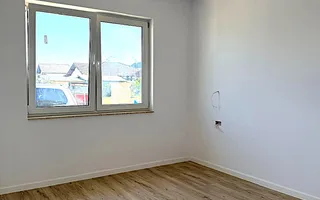 Casa de vanzare pe un singur nivel zona ORIZONT pret 220 negociabil - Poză 12