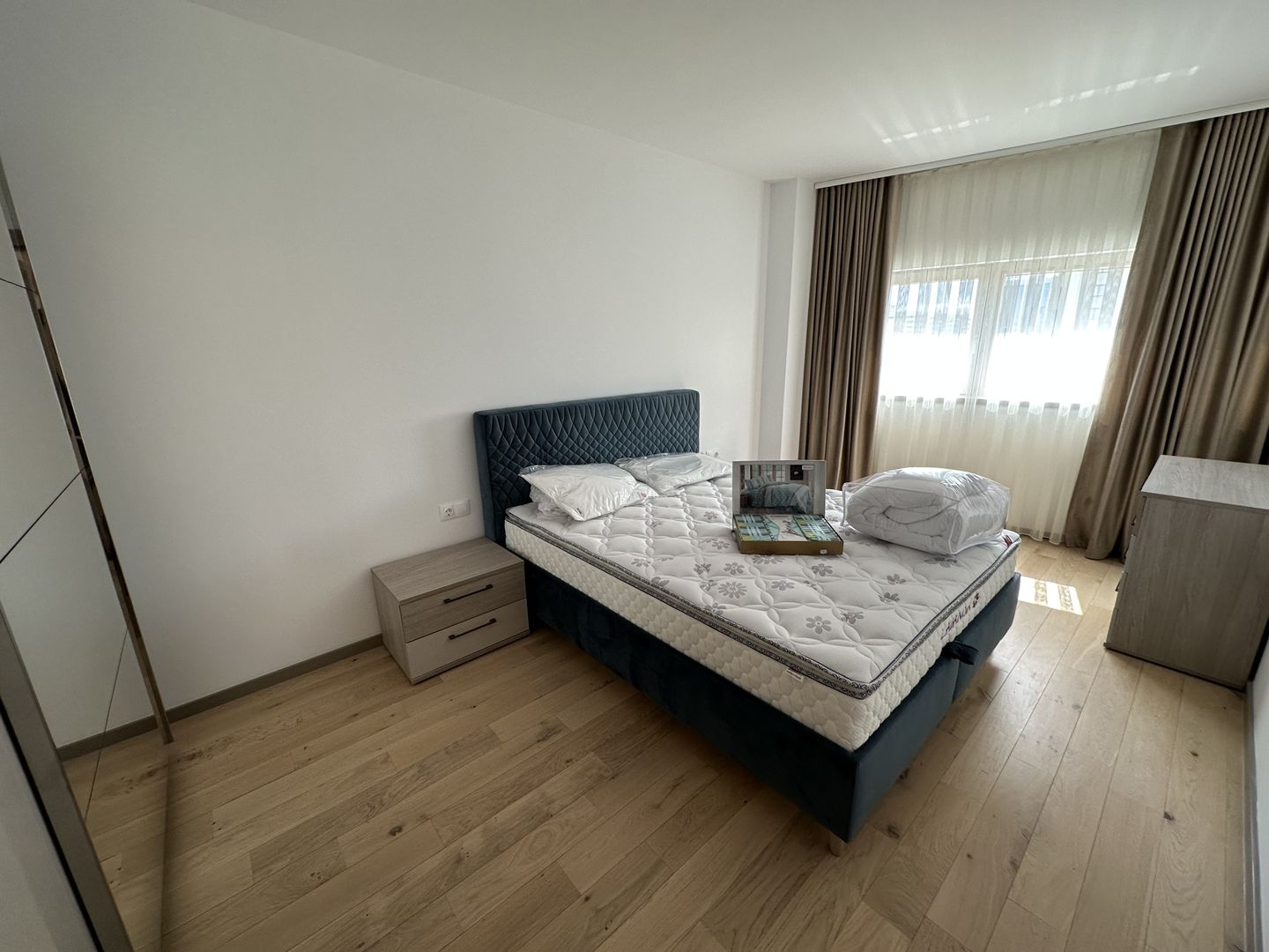 Apartament bloc nou 3 camere - parcare subterana - Poză 18