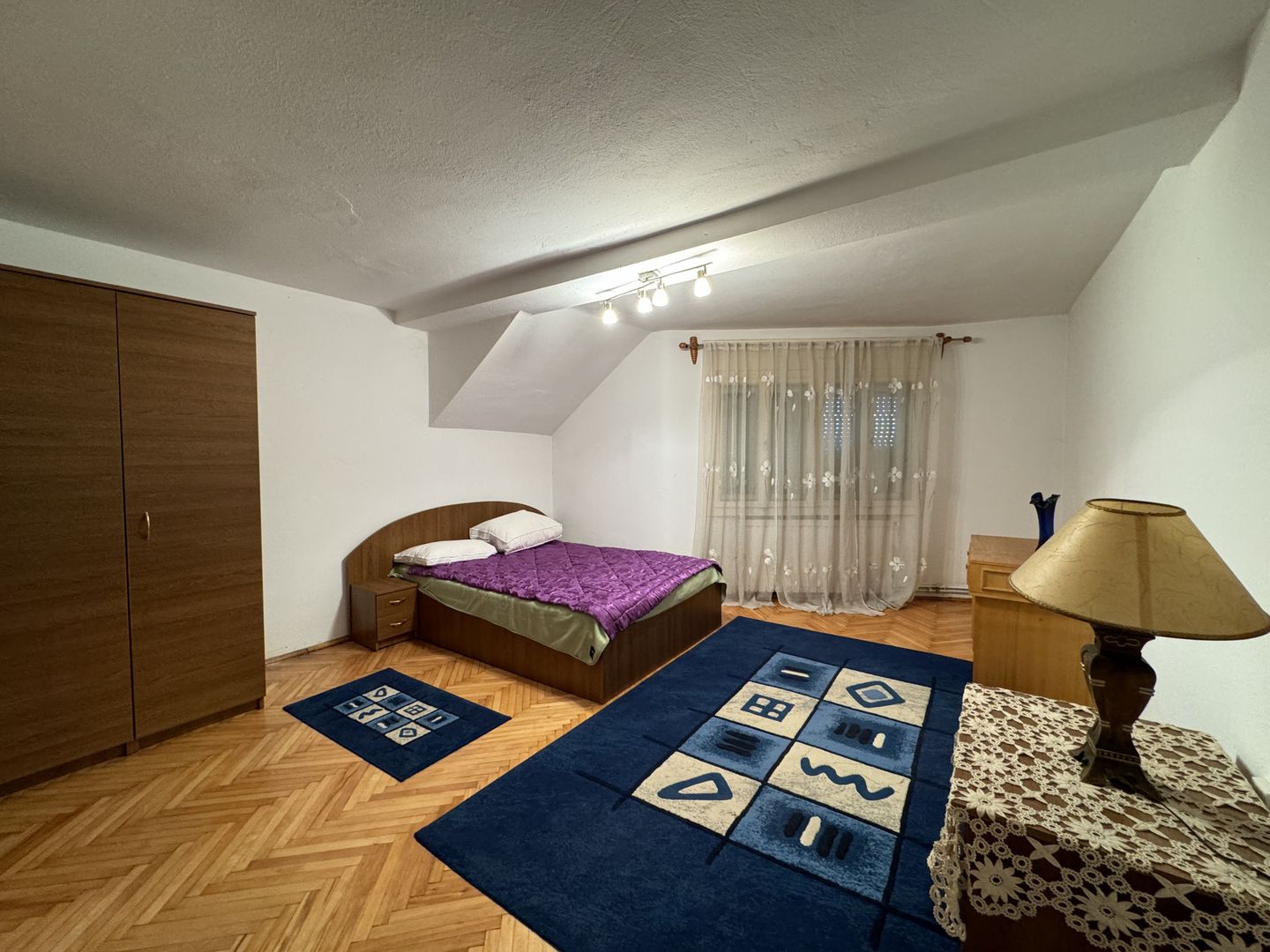 Casa S+P+2E - (posibilitate apartamentare) zona central - Poză 12