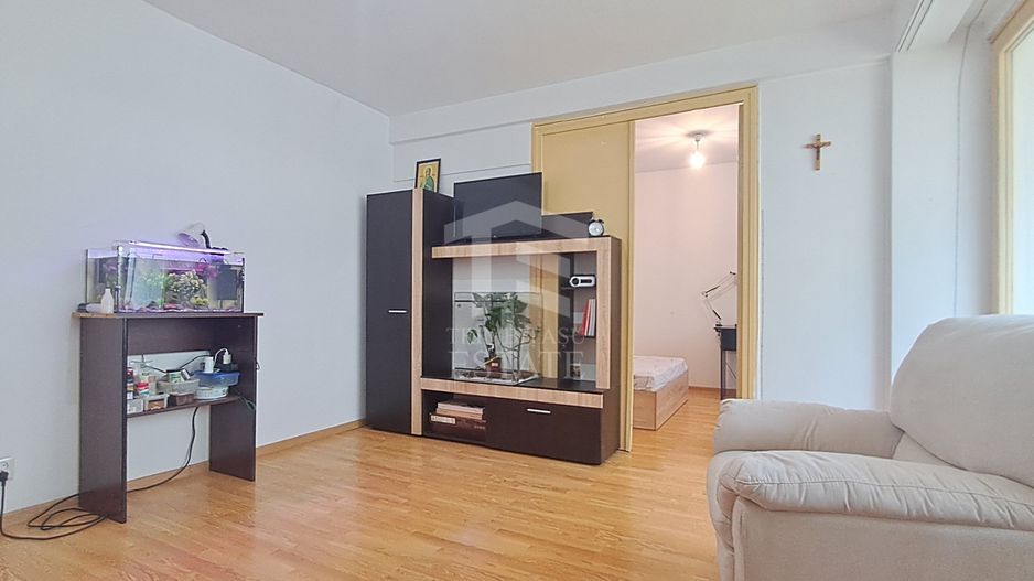 2 camere langa Metrou Eroii Revolutiei - Poză 3
