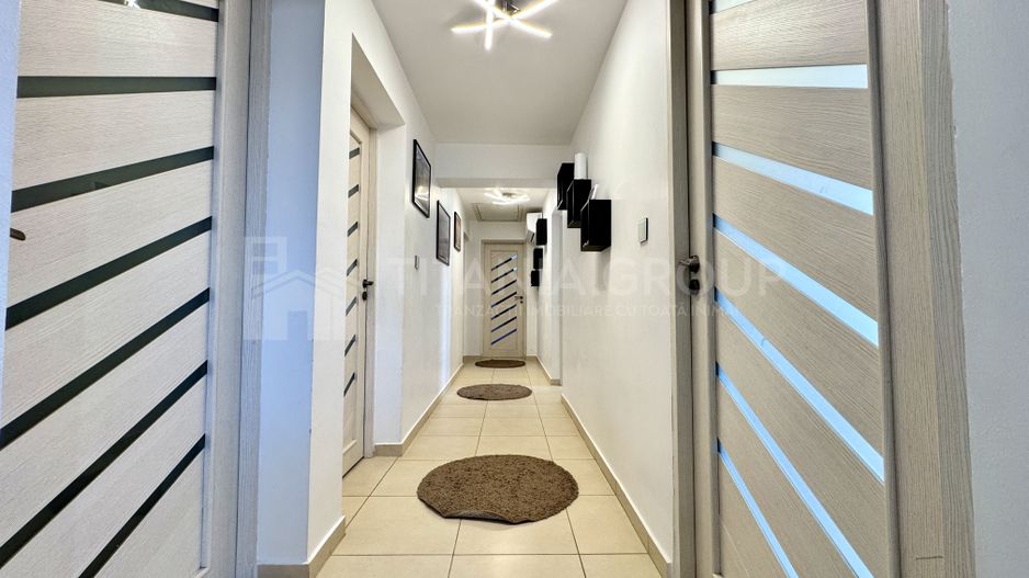 Se vinde “acasa”, 4 camere decomandate, panouri+baterii, teren 397mp,m - Poză 4