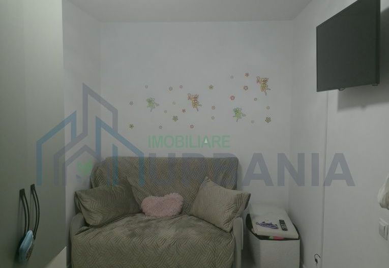 Apartament cu 2 camere, parter, zona Podu de Piatră/Cantemir, Liteni - Poză 2