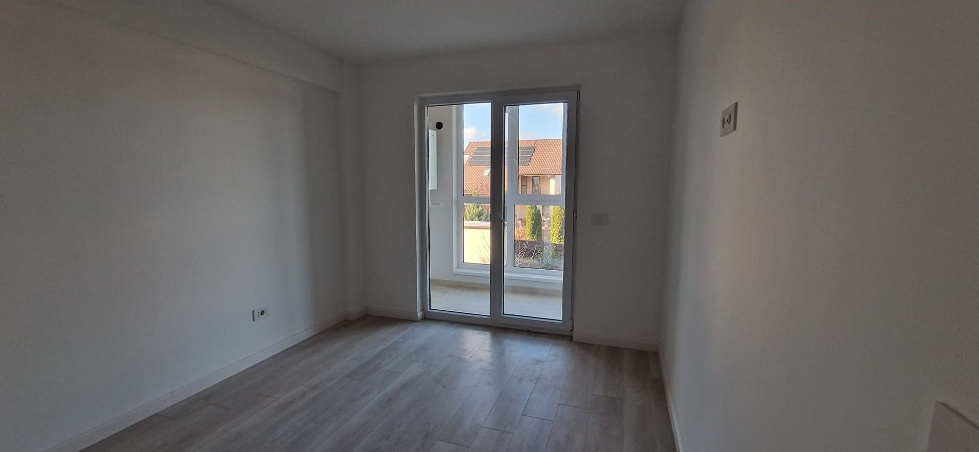 Apartament 2 camere 59 mp +loc de parcare Valea Lupului 108500 euro - Poză 3