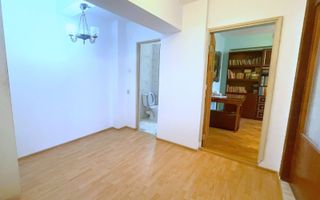 De vanzare – Apartament 3 camere   -R-uri -  Mazepa 1 - Poză 10
