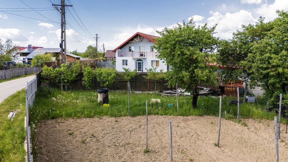 Casa cu teren generos si gradina spectaculoasa – Comuna Cuca, Argeș! - Poză 17