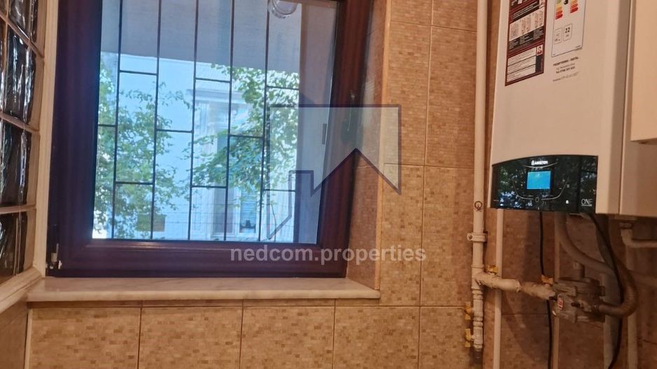 Vanzare apartament 2 camere - Vasile Lascar - Cartierul Armeneasca - Poză 11