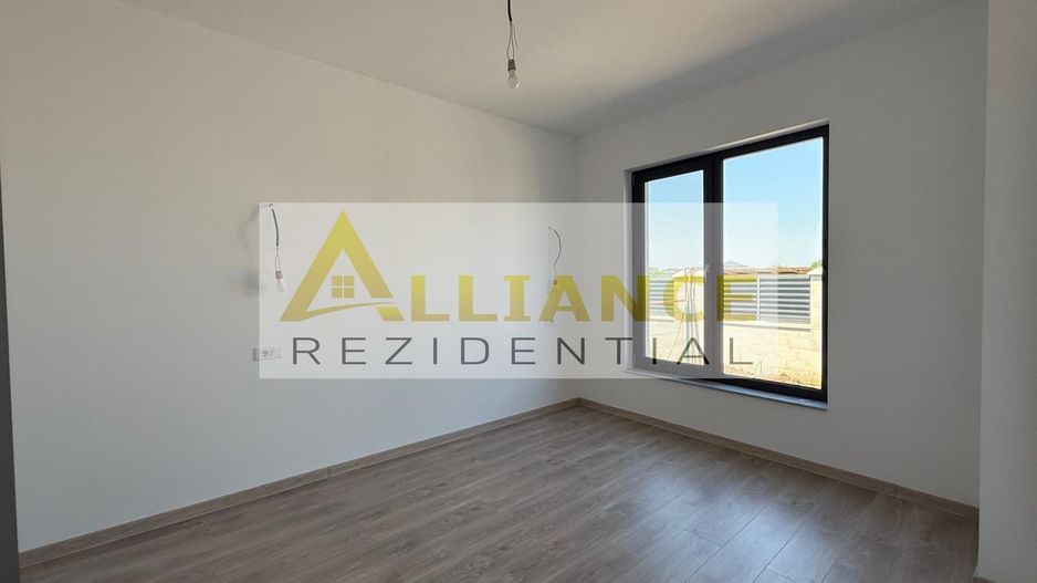 Casa individuala ||3 camere 1 baie || 250 mp teren || - Poză 3