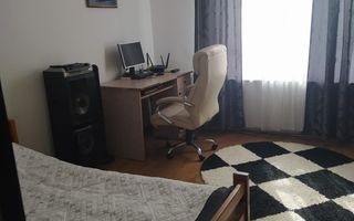 Casă cu teren generos în Andrei Mureșanu - Poză 8