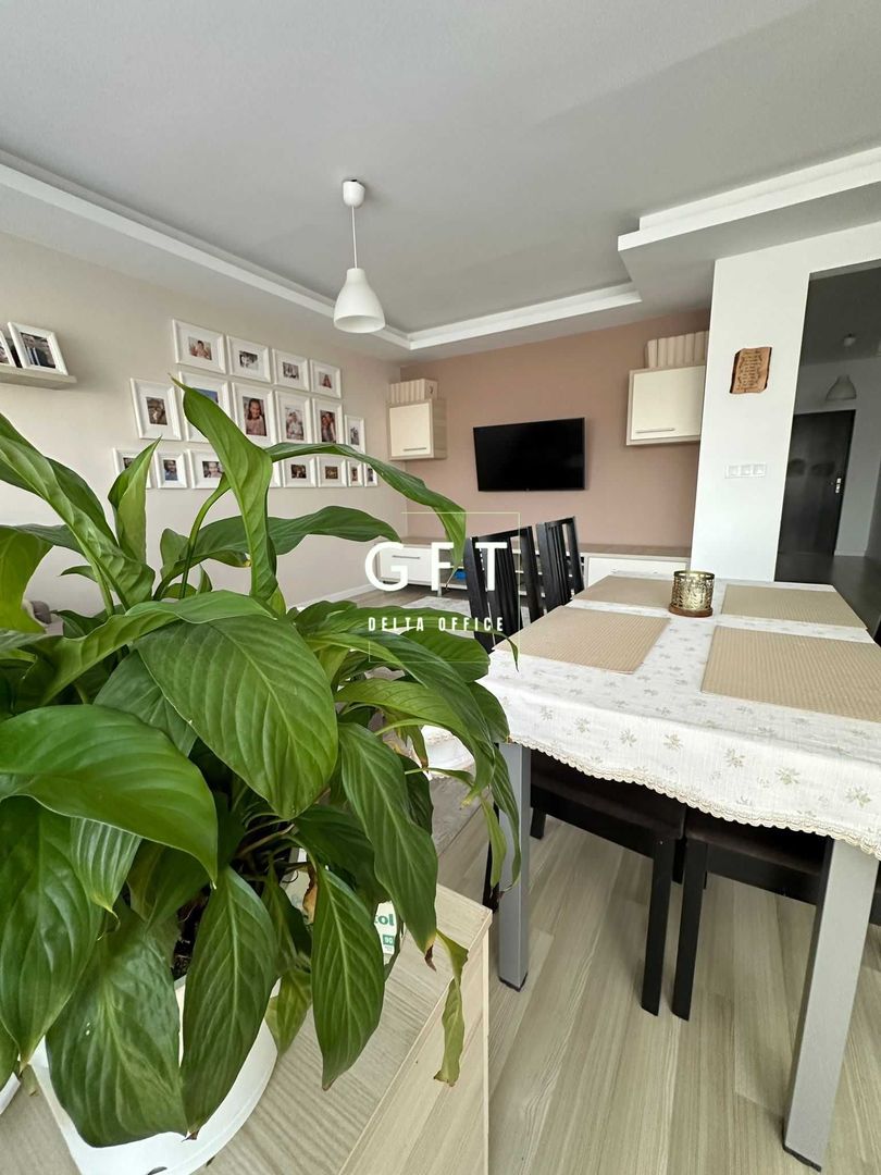 Apartament cu 3 camere de vanzare, 2 locuri de parcare, zona excelenta - Poză 1