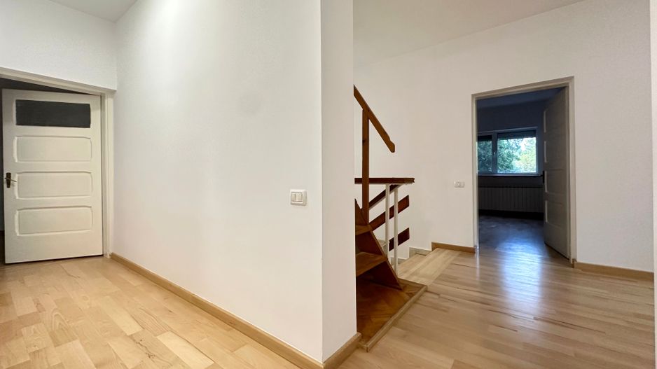 Oferim spre închiriere o proprietate de excepție zona Sisesti - Poză 34