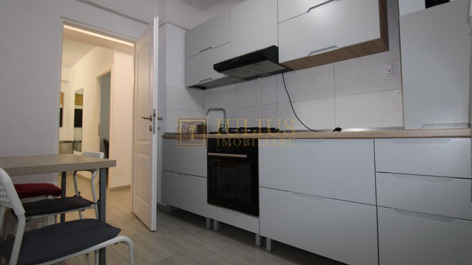 3 camere decomandate, balcon generos de 17 mp, bloc modernizat-Gh Lazăr - Poză 17