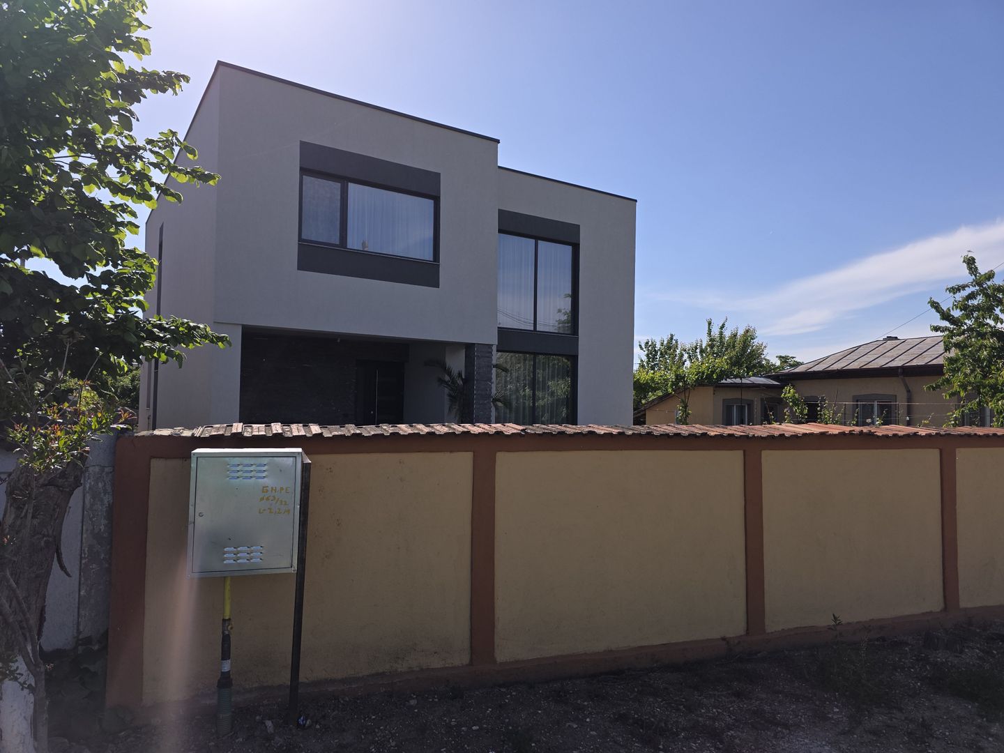 Vila intr-un peisaj idilic la 15 minute de capitala, pret imbatabil! - Poză 5