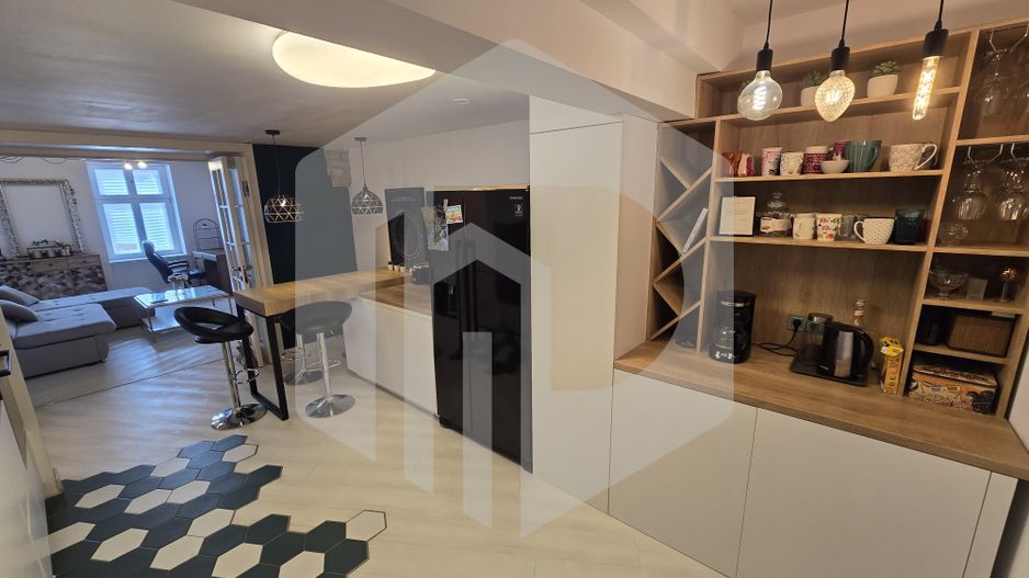 Apartament superb 3 camere zona Ultracentrala - Poză 4