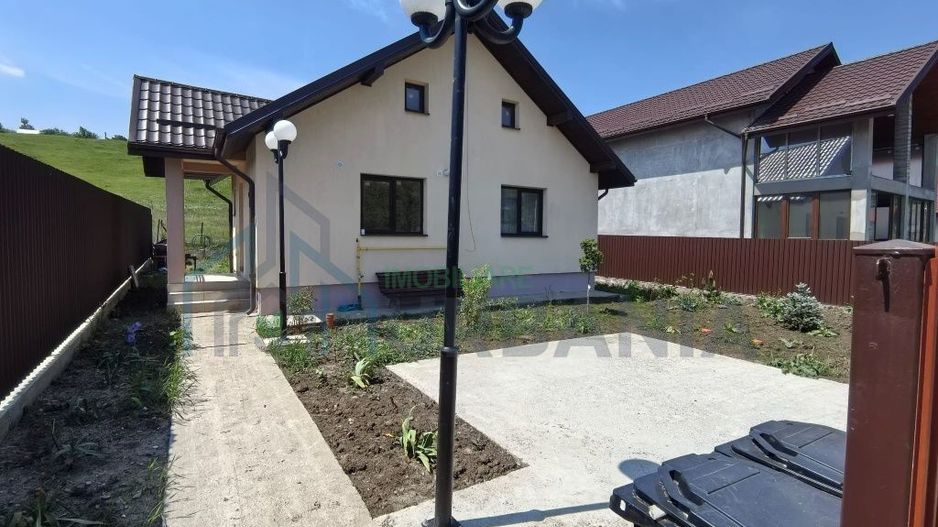 Casă mobilată de închiriat, în Valea Lupului - Poză 2