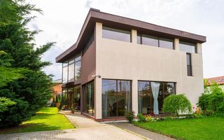 Vilă cu design și dotări deosebite de vânzare - Poză 1