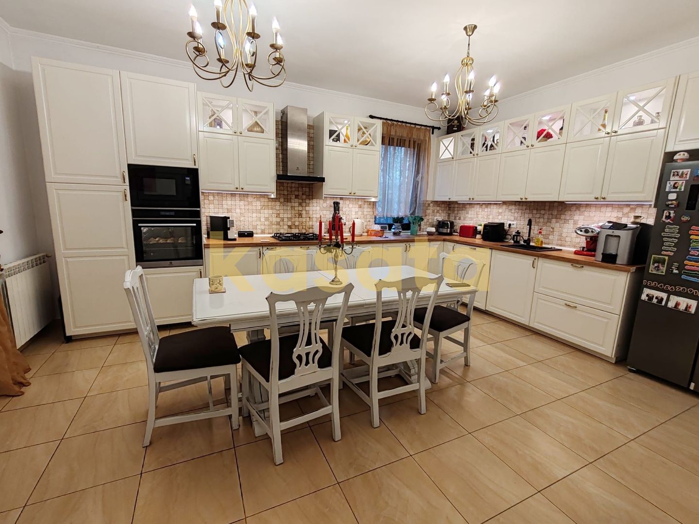 Vila care redefinește echilibrul între rafinament, spațiu și liniște - Poză 8