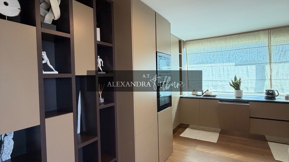 Apartament PREMIUM cu curte, terasă și lift cu acces direct în living - Poză 22
