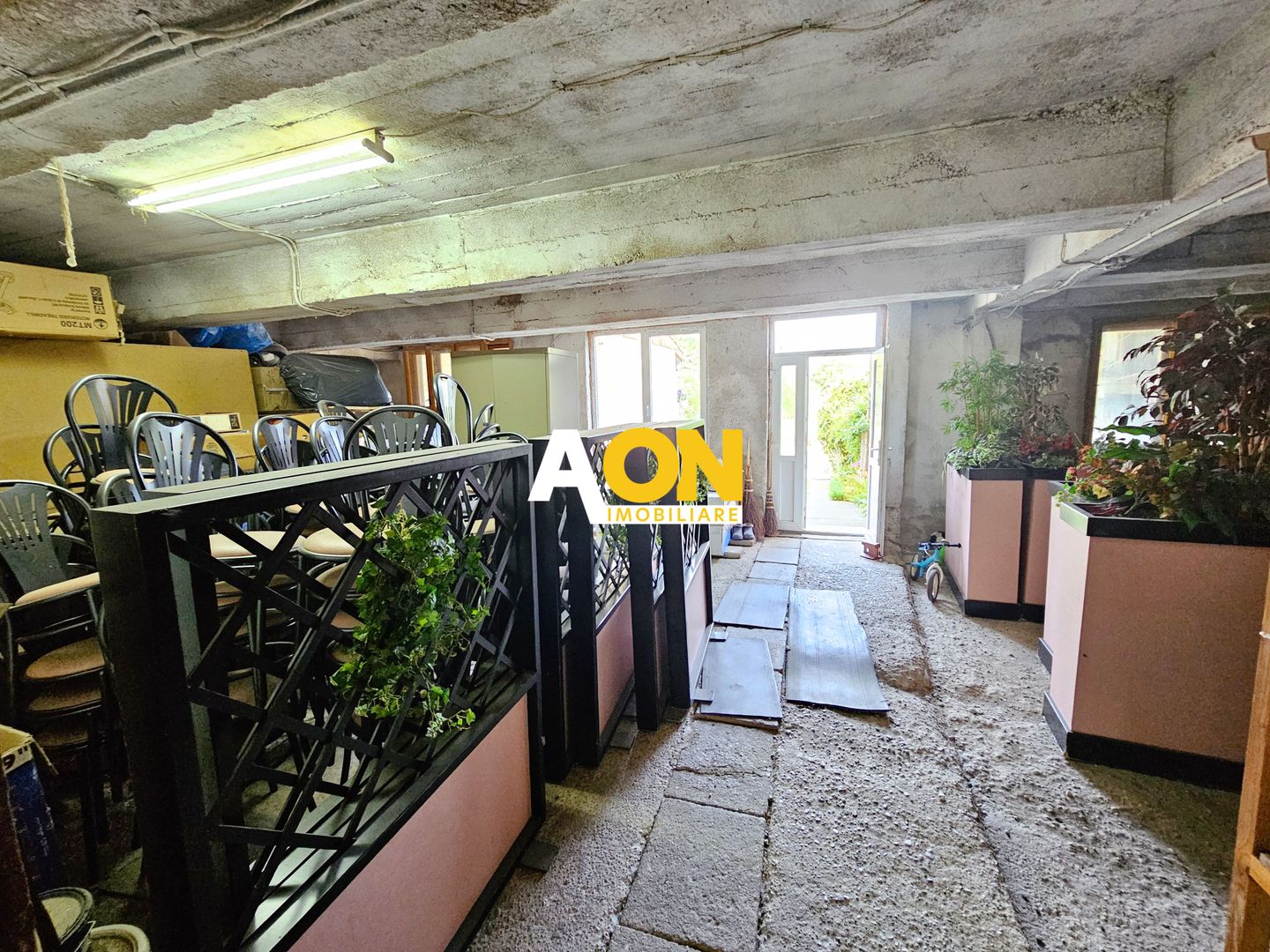 Proprietate cu potențial mixt – locuință și spațiu de lucru în Partoș - Poză 19