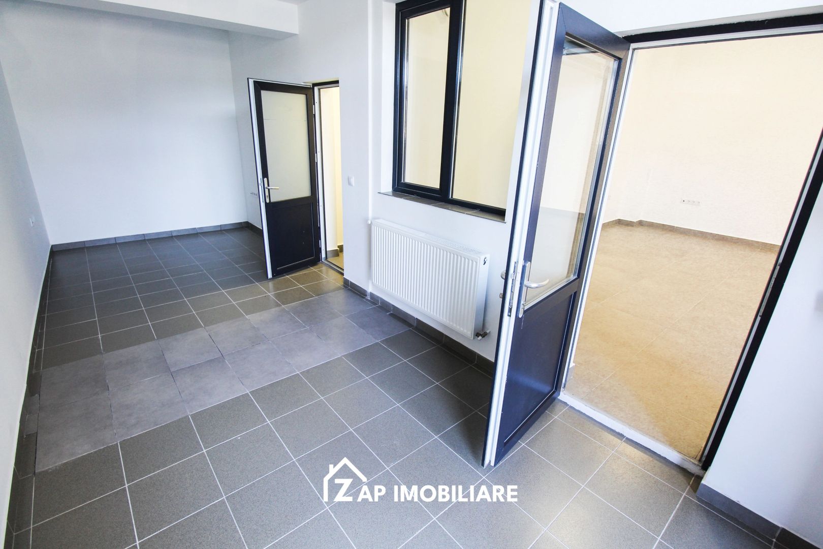 Spatiu de Birouri 100 mp - Renovat - Poză 15