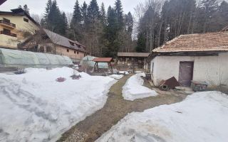 Cu 4.200mp teren, Vila cu potential turistic, in inima Predealului - Poză 27