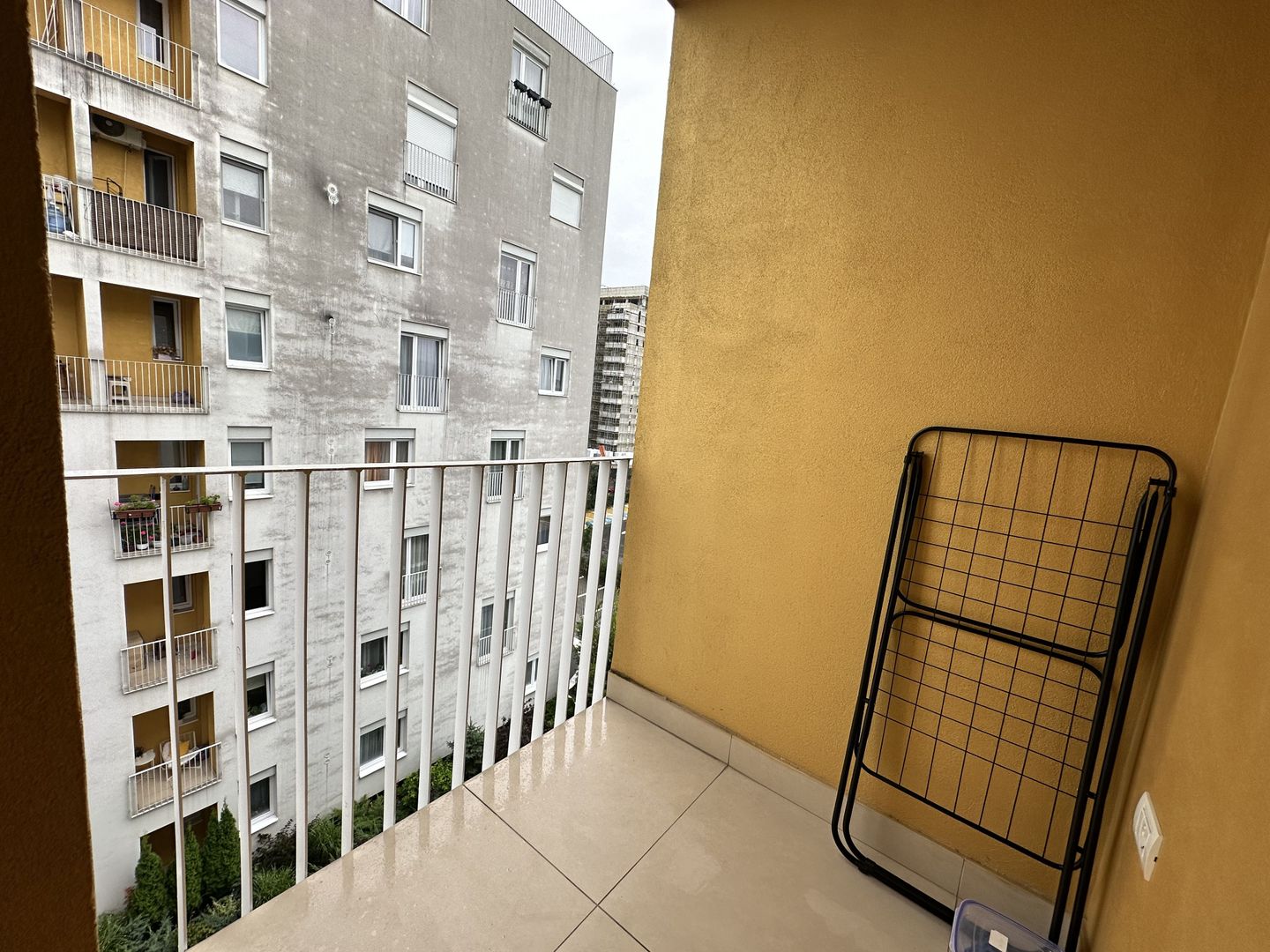 Garsonieră modernă de închiriat – Ioan Popasu, Brașov - Poză 9