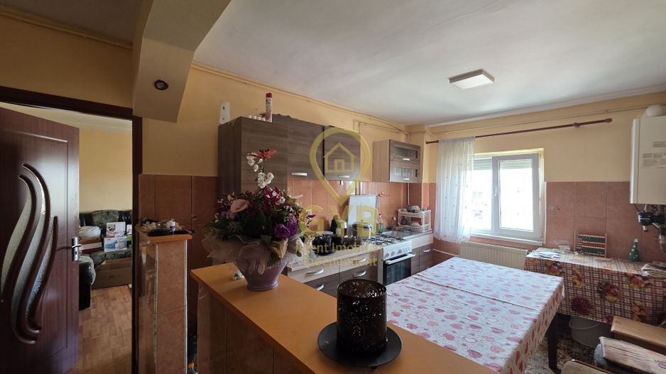 Apartament spatios cu 4 camere, 2 balcoane – Marghita, zona Penny - Poză 12