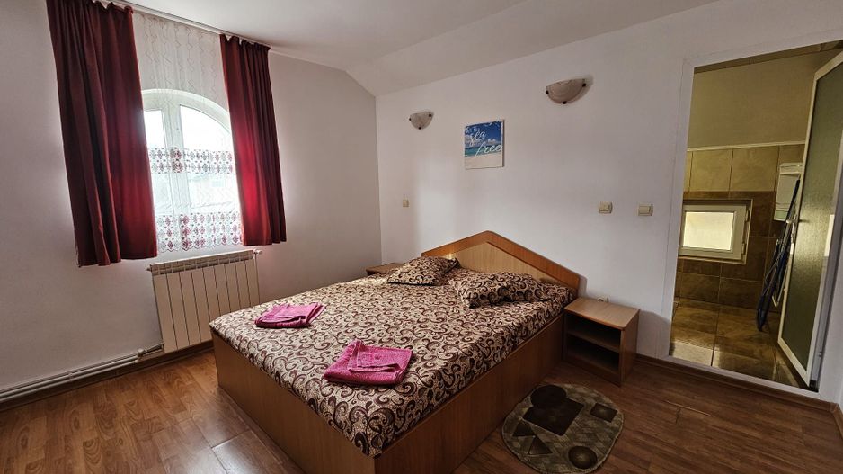 De vanzare Pensiune Eforie Nord la doi pasi de mare - Poză 4