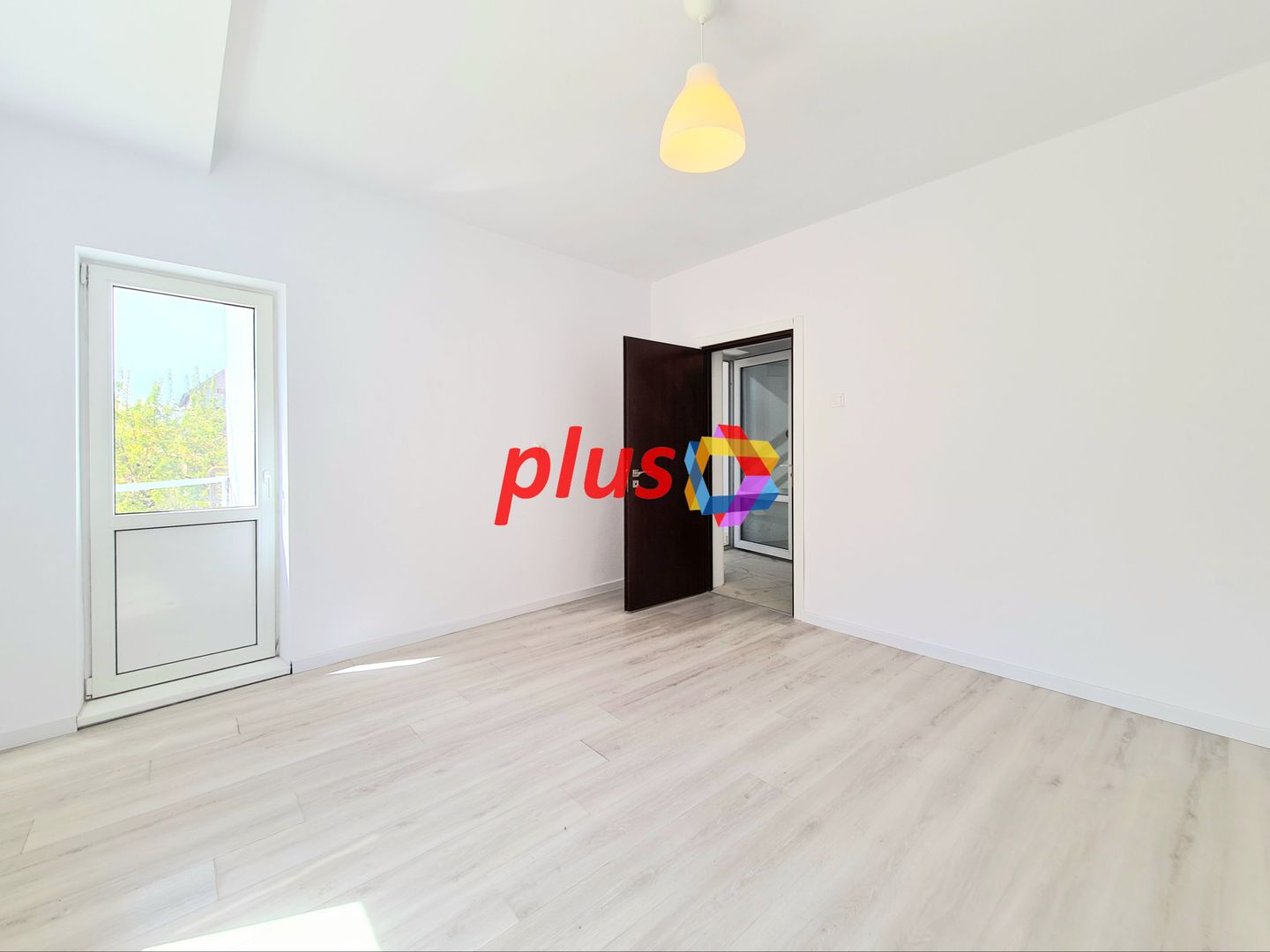 Spatiu comercial de închiriat Brasov - 150 mp # plus-imo.ro - Poză 3