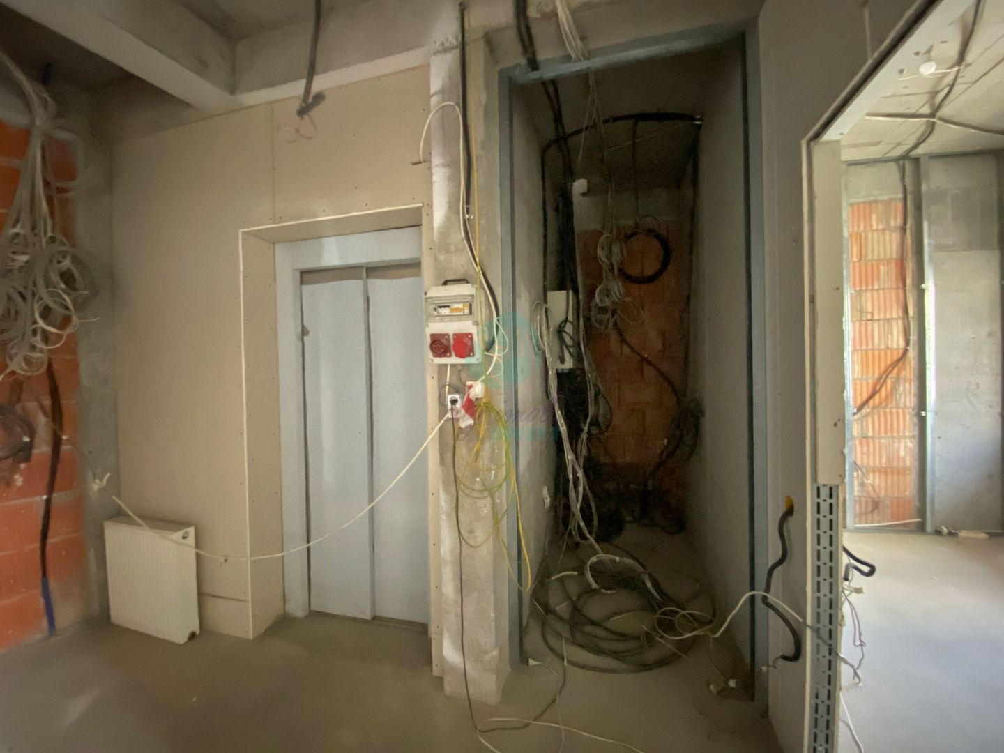 Cladire de birouri/ Clinica medicala zona Pache Protopopescu - Poză 17