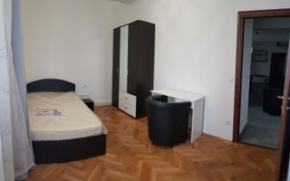 Apartament cu 4 camere, 75mp, Zona Semicentrala - Poză 6