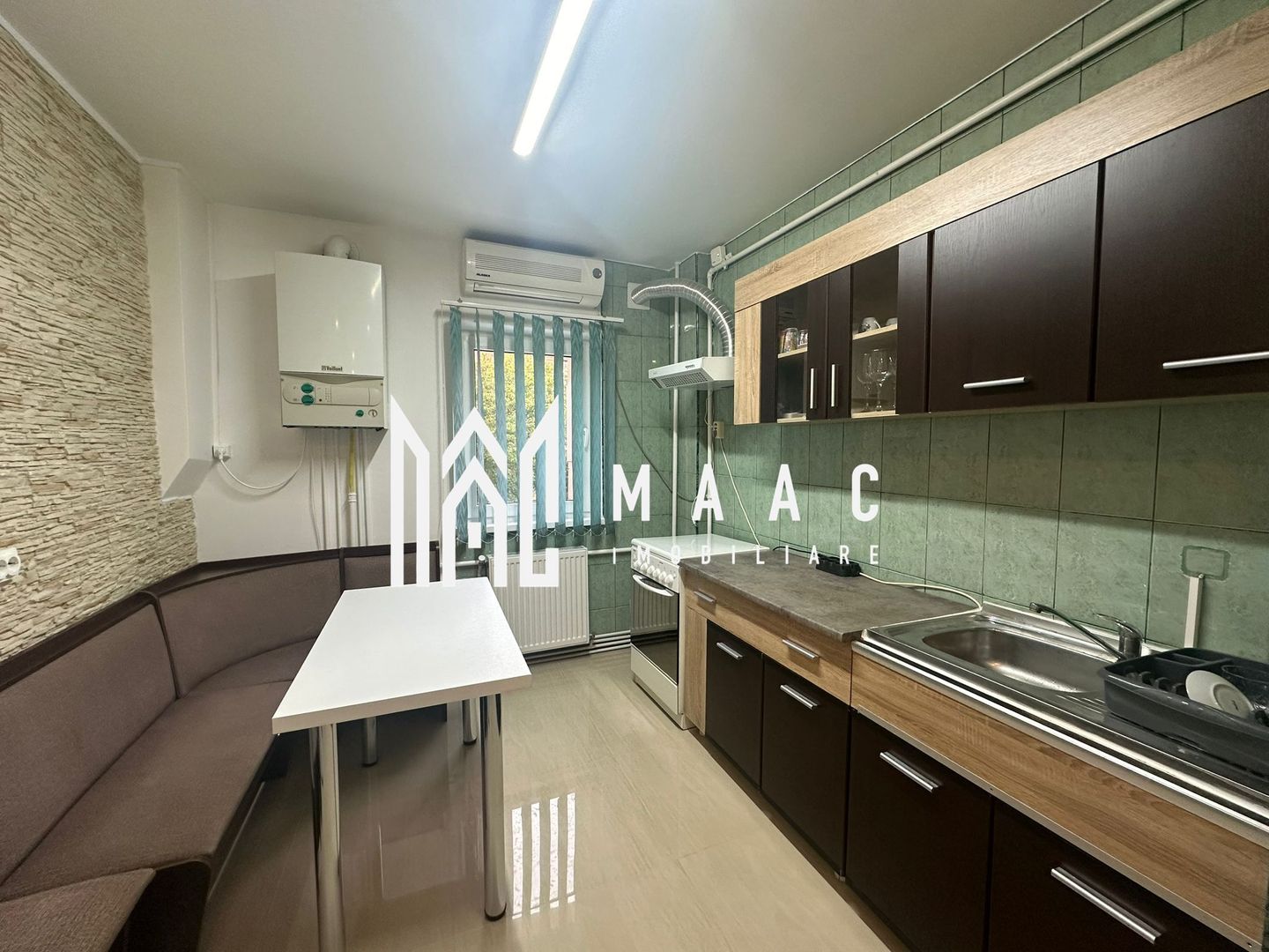 Apartament de inchiriat 2 camere DECOMANDAT Mihai Viteazu - Poză 1