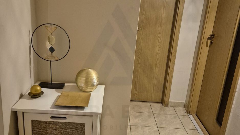 Apartament 3 camere 2 dormitoare pivnita in Vasile Aaron - Poză 4