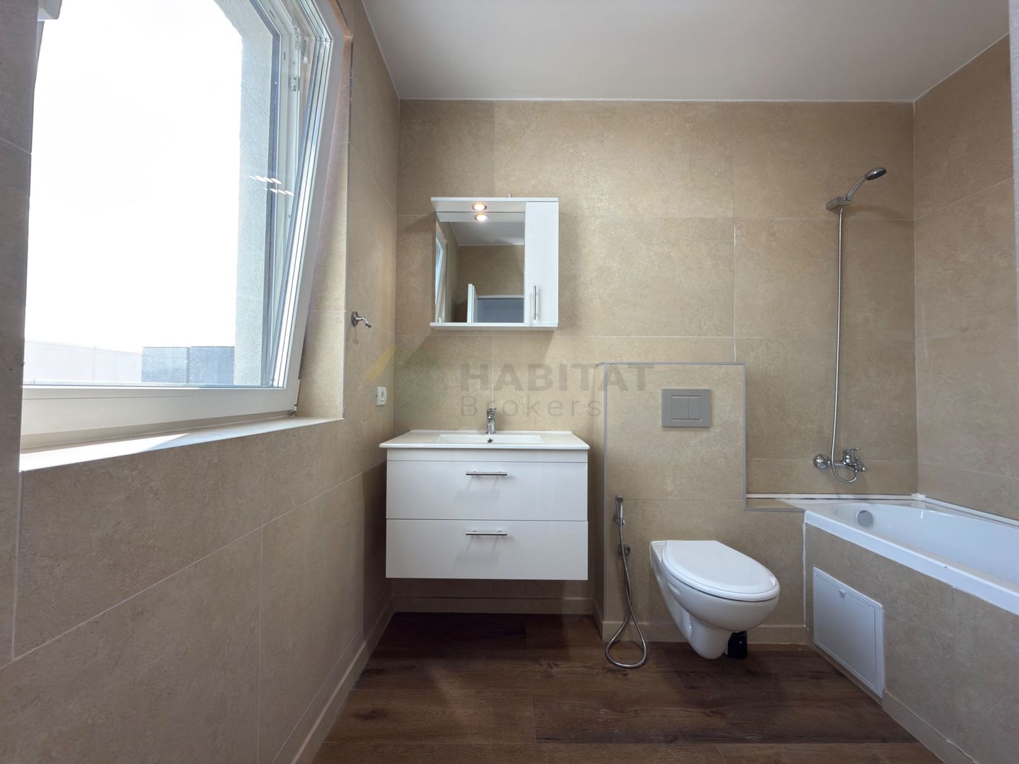 Vilă de închiriat în Tunari – 4 camere | curte proprie | disponibilă imediat - Poză 16