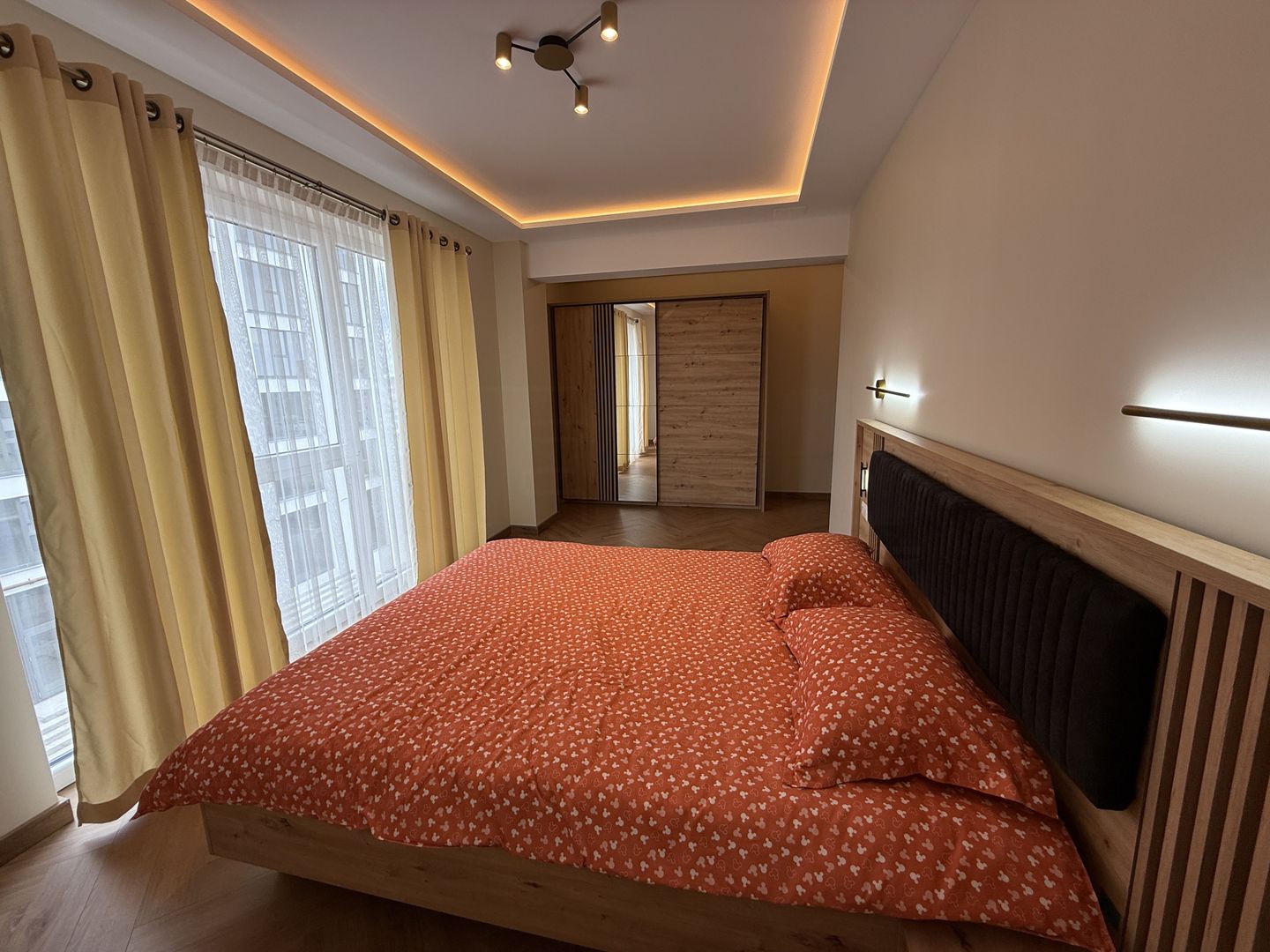 Apartament spațios și luminos cu 3 Camere I Rădăuți - Poză 34