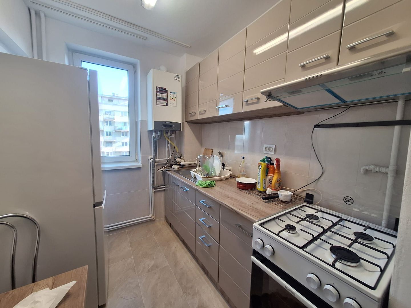 Apartament 2 Camere| Renovat | Gheorgheni |Et Intermediar|CT Proprie| NEGOCIABIL - Poză 1