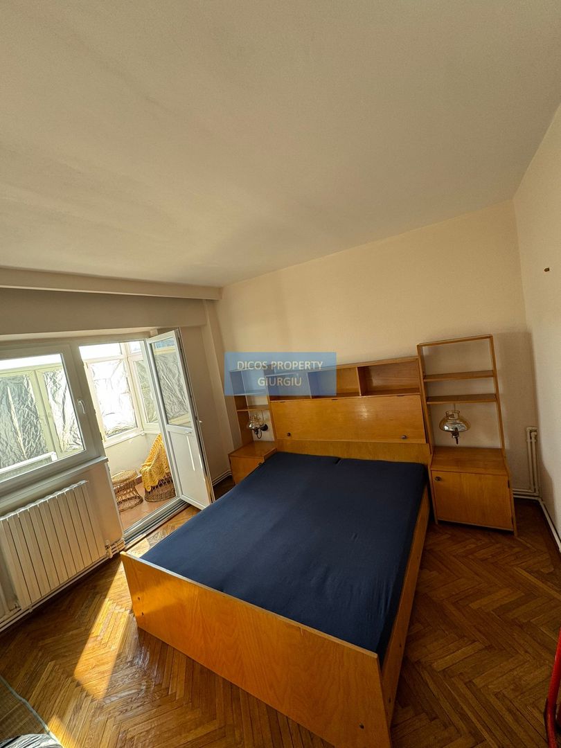 De vanzare apartament 3 camere - Poză 11
