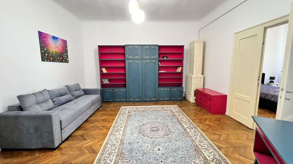 Apartament spatios cu 3 camere | 83 mp + veranda + curte | Ultracentral - Poză 1