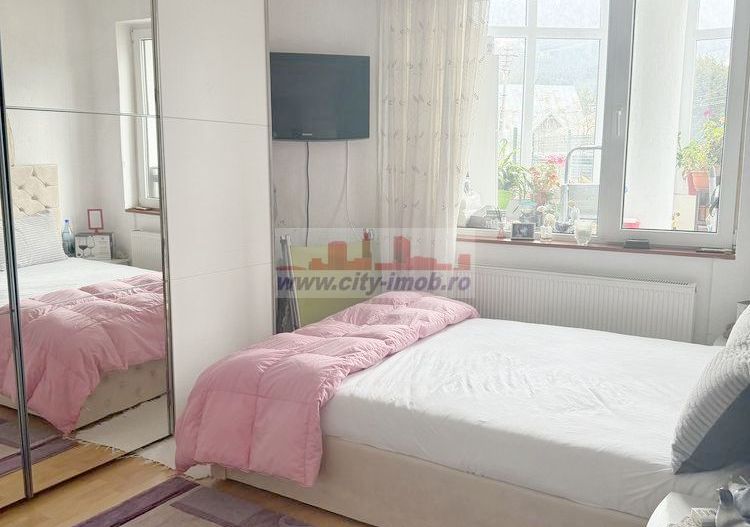 Vanzare apartament 3 camere  in Vila Parter Inalt Busteni Prahova - Poză 6